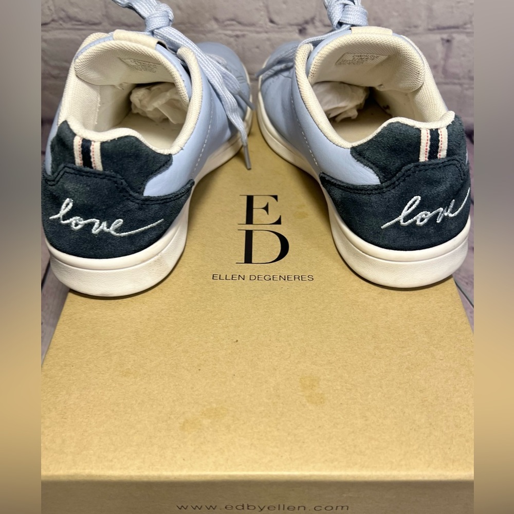 Ellen Degeneres ED Chapa Love Shoes Blue Leather Lace Up Sneakers Women
Size 6.5 - Picture 6 of 16